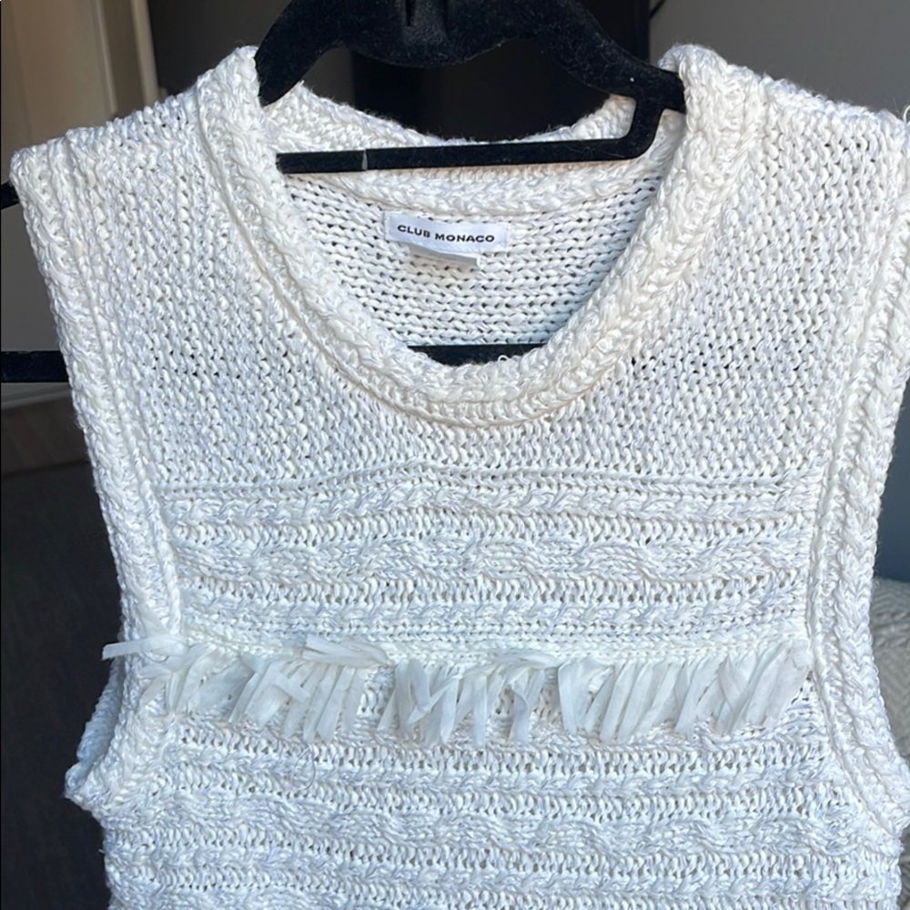 Club Monaco White Fringe Knit Tank Size S